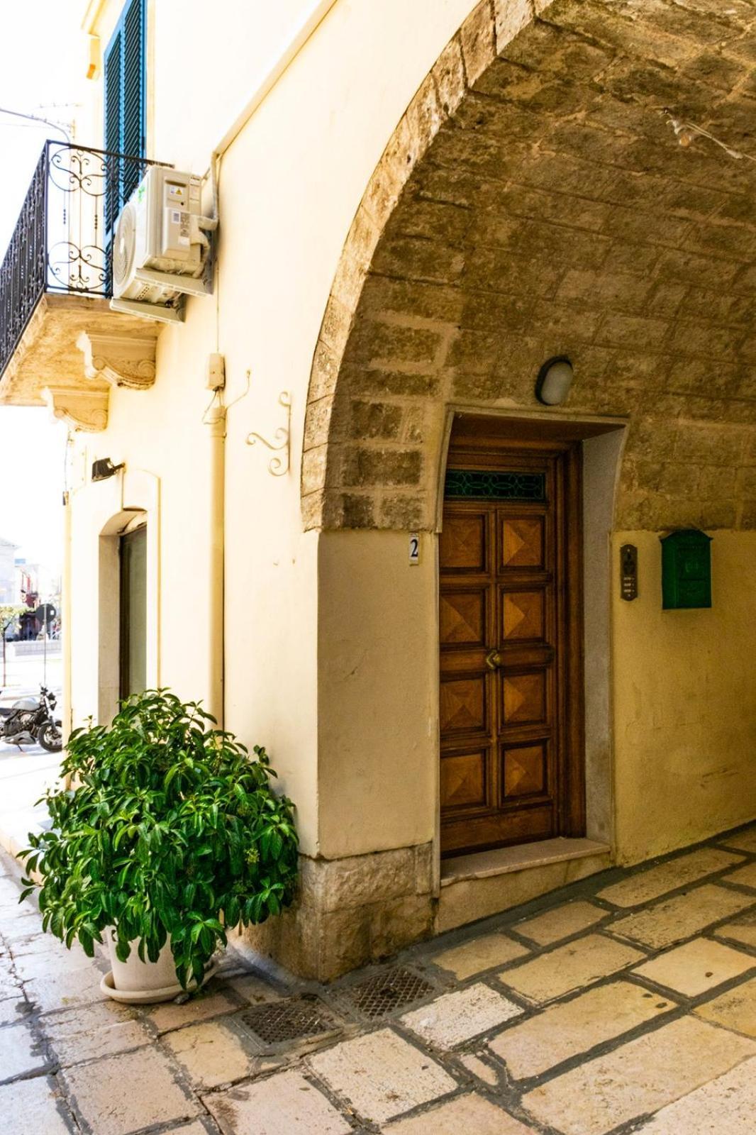 Apartmán Palazzo Vaaz Mola di Bari Exteriér fotografie